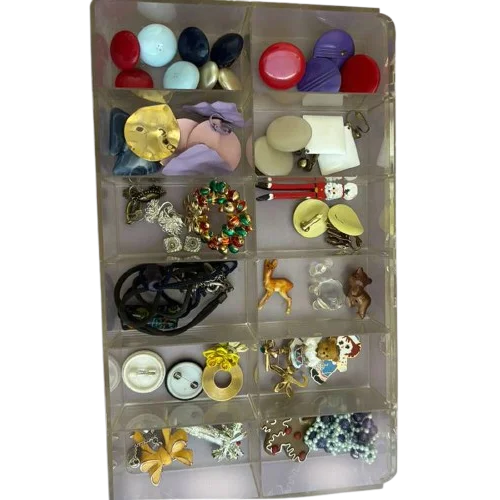 Mixed Vintage & Modern Costume Jewelry Lot – Brooches, Earrings, Pendants & Findings for Resale or Craft