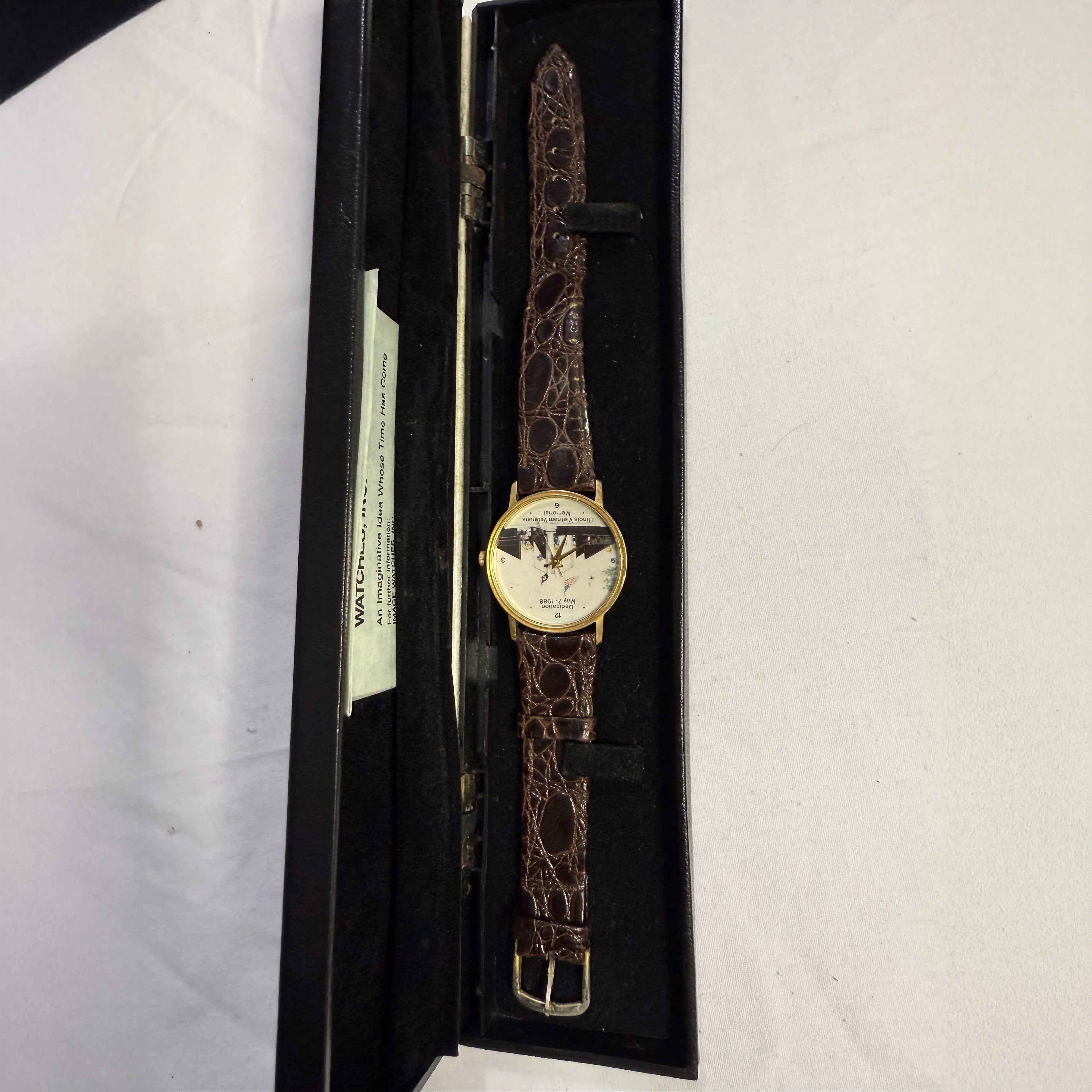 Illinois Vietnam Veterans Memorial Commemorative Watch, “Dedication May 7, 1988,” Quartz, Gold‑Tone Case, Leather Strap